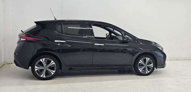 SJNFAAZE1U0104183 2021 NISSAN LEAF-4