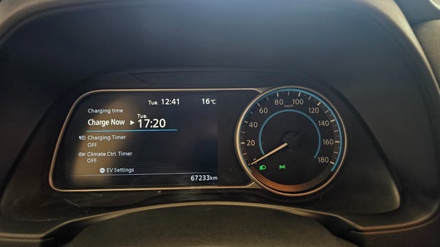 2021 NISSAN LEAF - 27