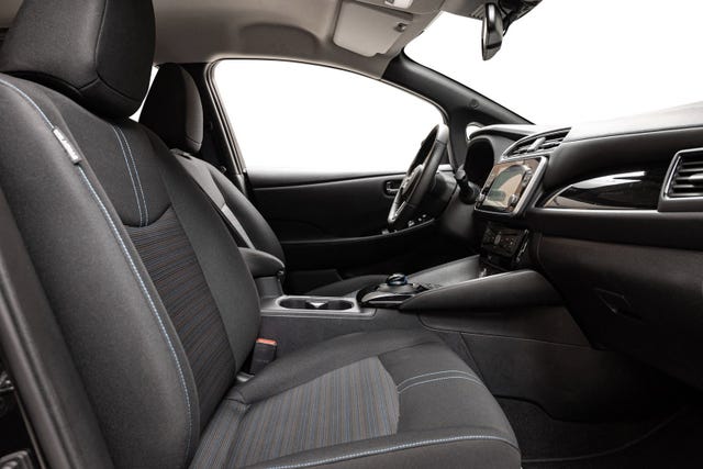 2022 NISSAN LEAF - 23