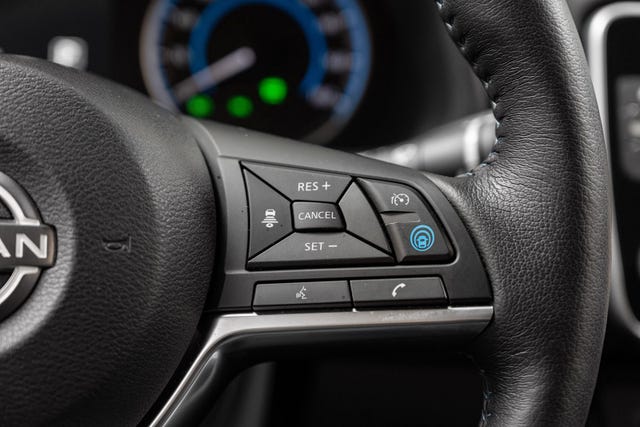 2022 NISSAN LEAF - 13