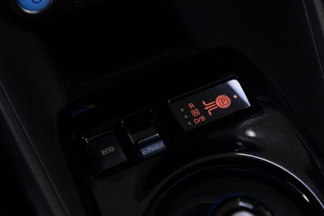 2021 NISSAN LEAF - 22
