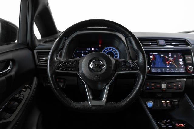 2021 NISSAN LEAF - 18