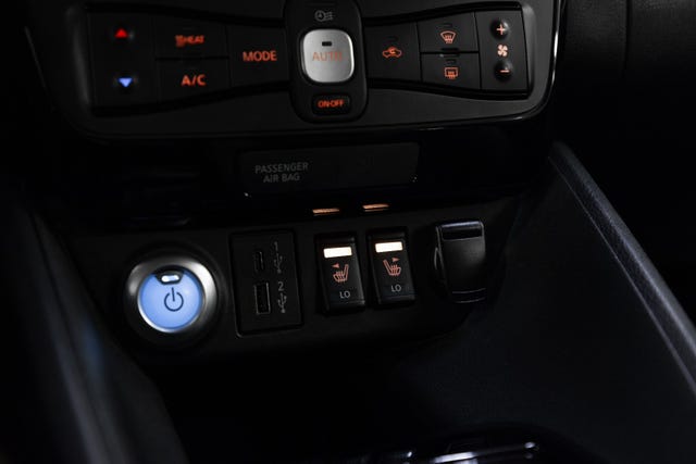 2021 NISSAN LEAF - 23