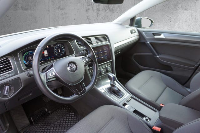 2019 VOLKSWAGEN GOLF - 15