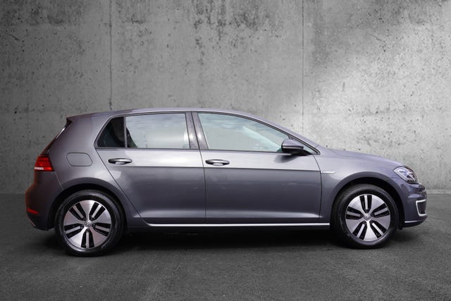 WVWZZZAUZKW904273 2019 VOLKSWAGEN GOLF-2