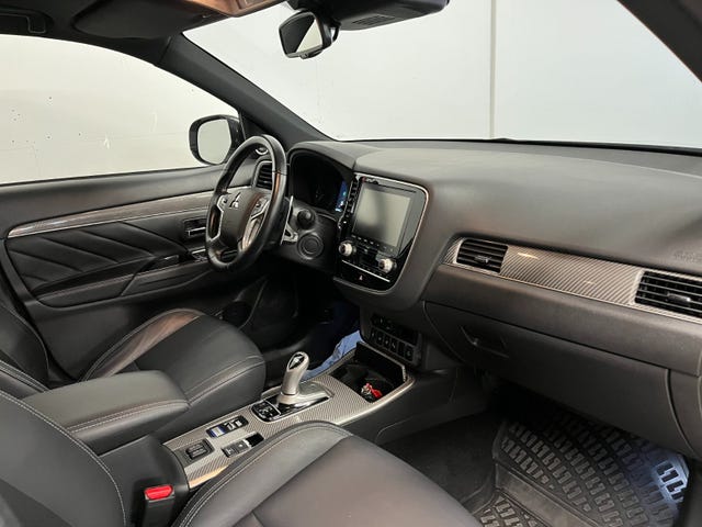 2020 MITSUBISHI OUTLANDER - 7
