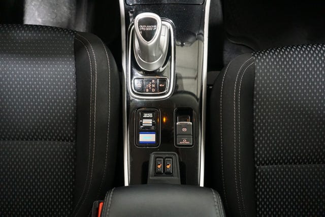 2020 MITSUBISHI OUTLANDER - 10