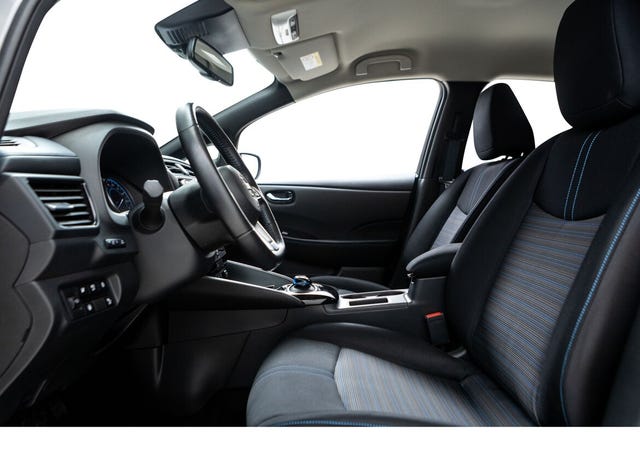 2021 NISSAN LEAF - 24