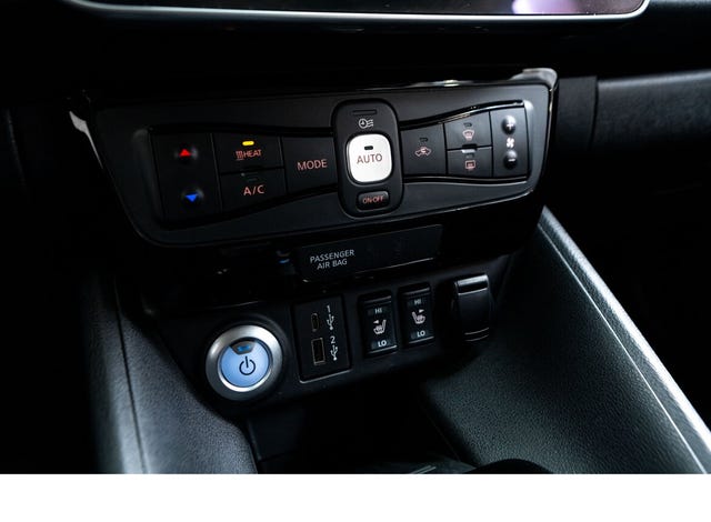 2021 NISSAN LEAF - 20
