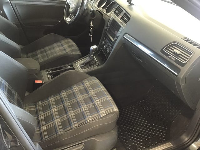 2015 VOLKSWAGEN GOLF - 8