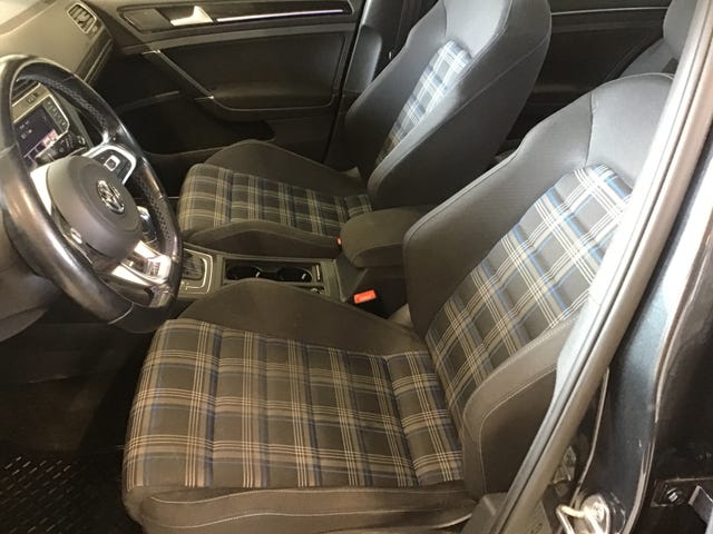 2015 VOLKSWAGEN GOLF - 9