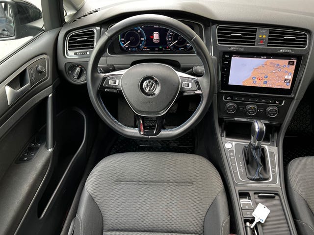 2018 VOLKSWAGEN GOLF - 17