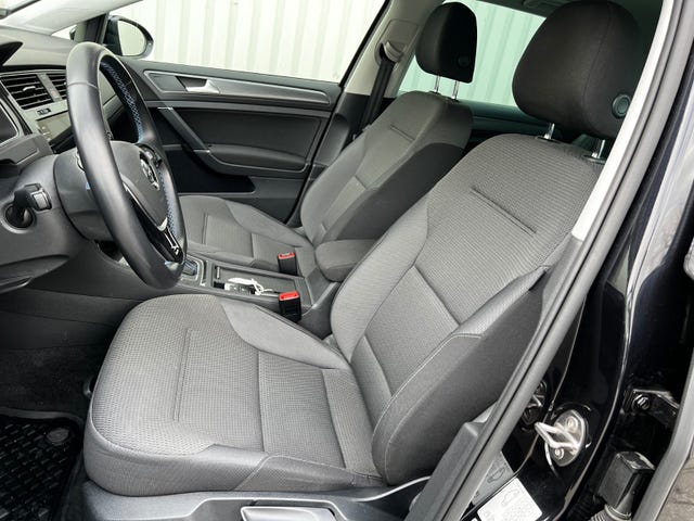 2018 VOLKSWAGEN GOLF - 9