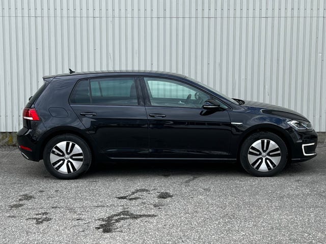 WVWZZZAUZJW909812 2018 VOLKSWAGEN GOLF-3