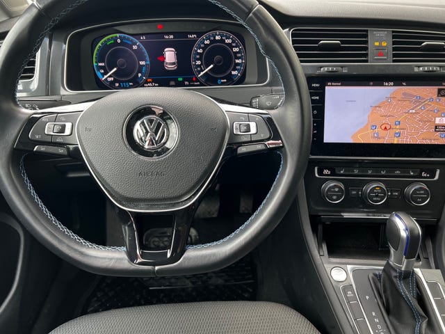 2018 VOLKSWAGEN GOLF - 19