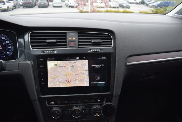 2018 VOLKSWAGEN GOLF - 17