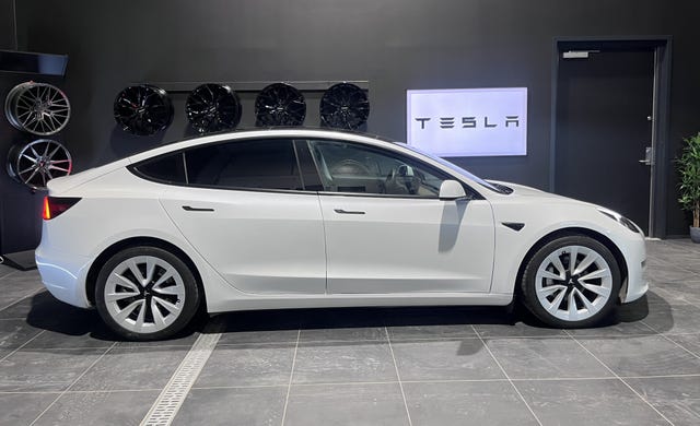 5YJ3E7EB0MF825593 2021 TESLA MODEL 3-0