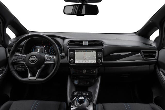 2022 NISSAN LEAF - 10