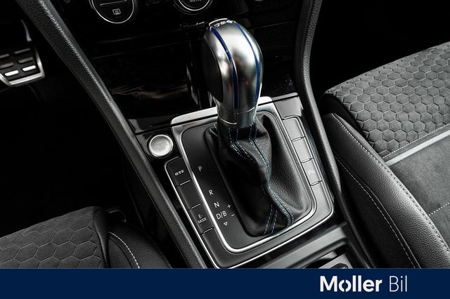 2019 VOLKSWAGEN GOLF - 11