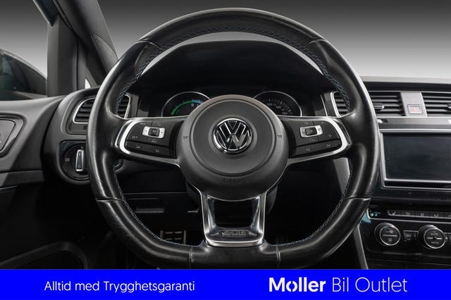 2015 VOLKSWAGEN GOLF - 9