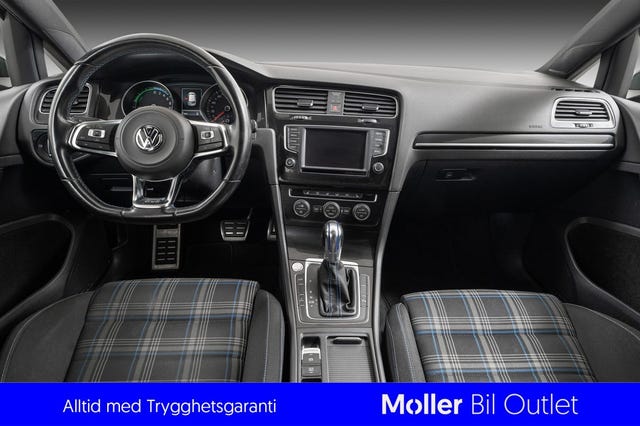2015 VOLKSWAGEN GOLF - 18