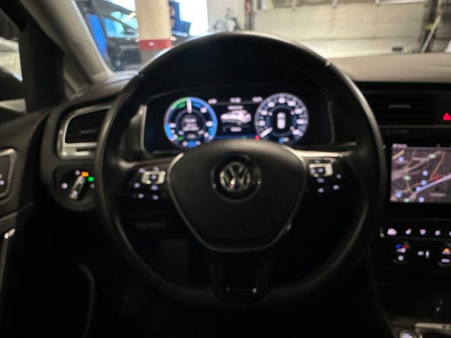 2018 VOLKSWAGEN GOLF - 15