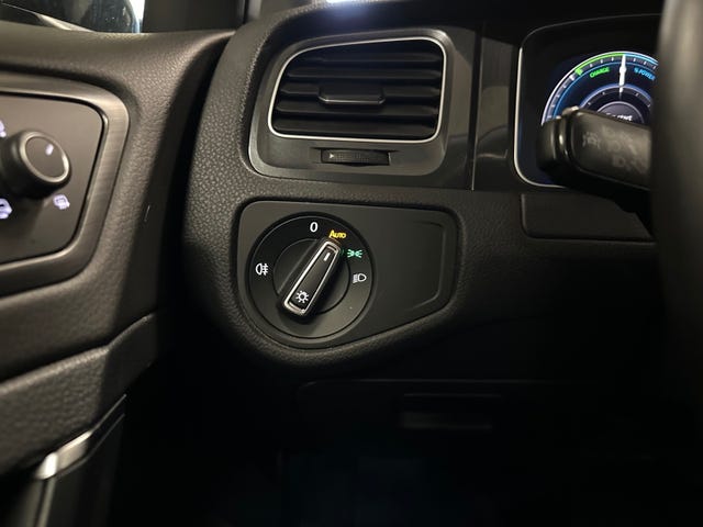 2018 VOLKSWAGEN GOLF - 21
