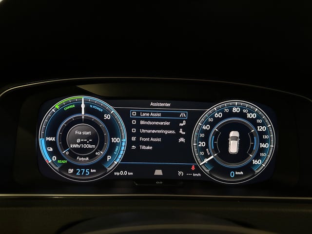 2018 VOLKSWAGEN GOLF - 24