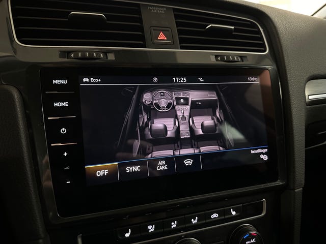 2018 VOLKSWAGEN GOLF - 30