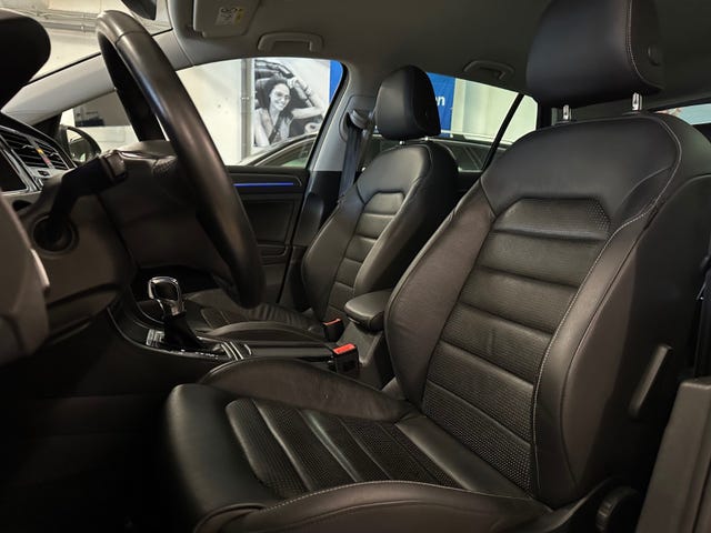 2018 VOLKSWAGEN GOLF - 14