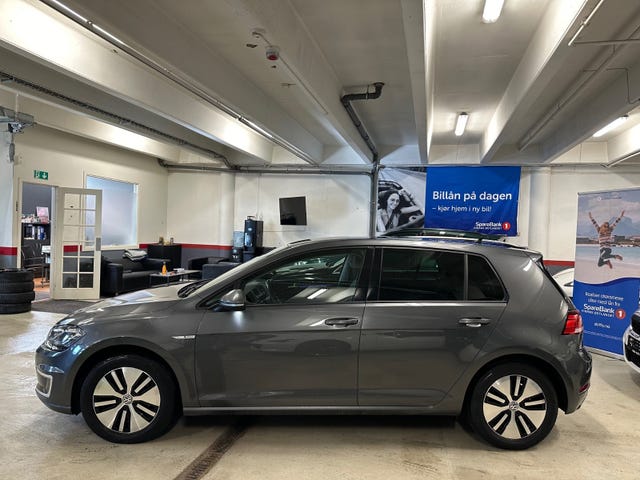 2018 VOLKSWAGEN GOLF - 9