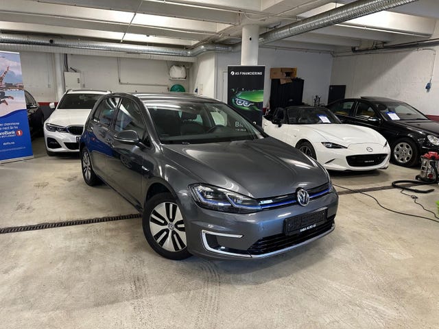 WVWZZZAUZJ8901409 2018 VOLKSWAGEN GOLF-0