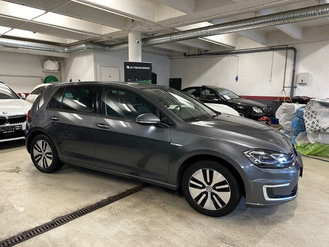 WVWZZZAUZJ8901409 2018 VOLKSWAGEN GOLF-3