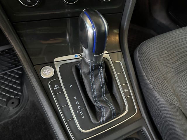 2018 VOLKSWAGEN GOLF - 15