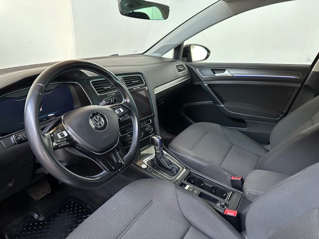 2018 VOLKSWAGEN GOLF - 10