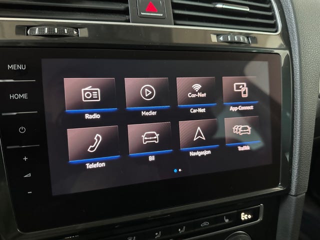 2018 VOLKSWAGEN GOLF - 24