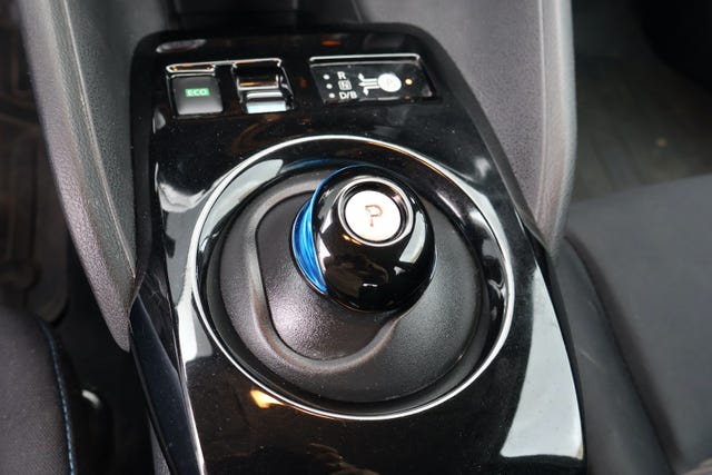 2018 NISSAN LEAF - 20