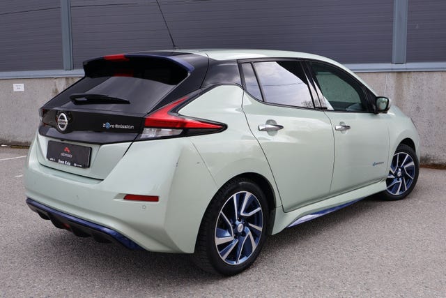 2018 NISSAN LEAF - 8