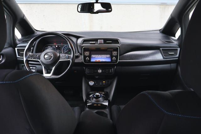 2018 NISSAN LEAF - 19