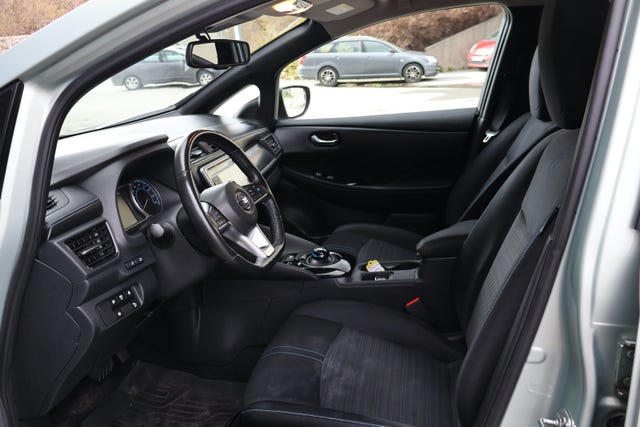 2018 NISSAN LEAF - 16