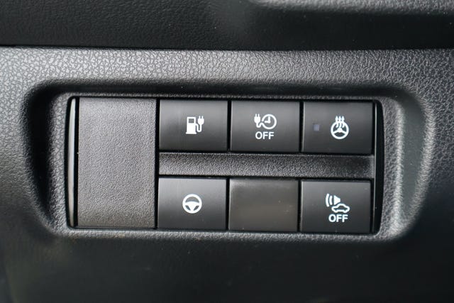 2018 NISSAN LEAF - 18