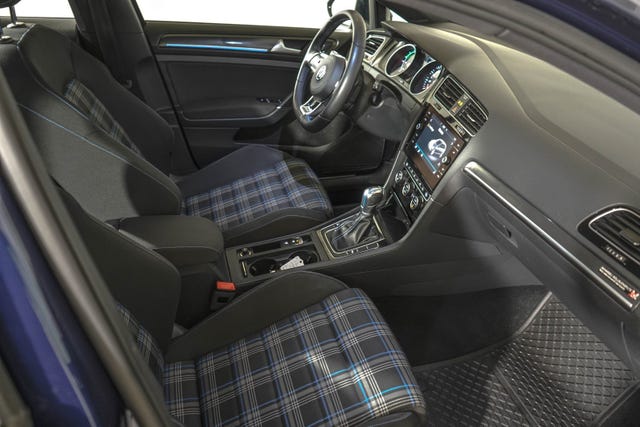 2018 VOLKSWAGEN GOLF - 15