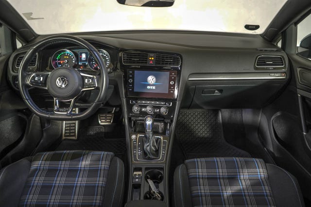 2018 VOLKSWAGEN GOLF - 14