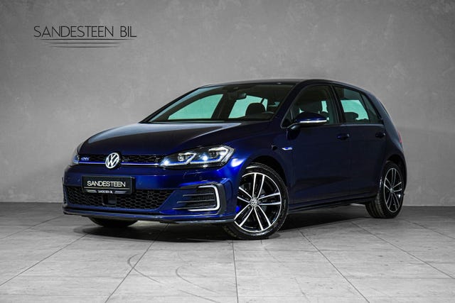 WVWZZZAUZJW801612 2018 VOLKSWAGEN GOLF-0