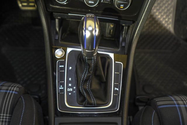 2018 VOLKSWAGEN GOLF - 23