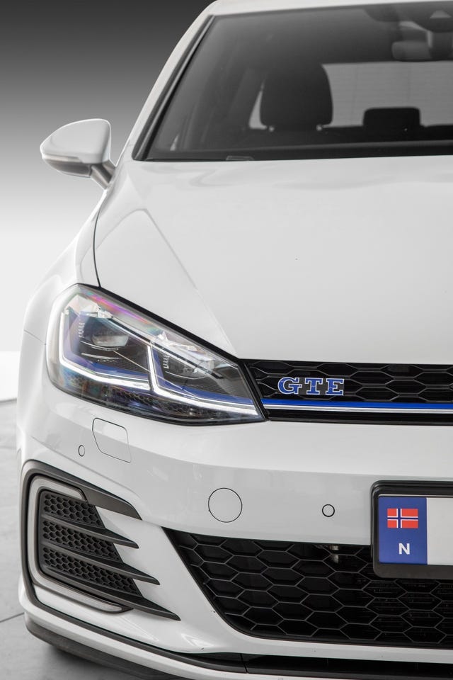 WVWZZZAUZKW800130 2019 VOLKSWAGEN GOLF-3