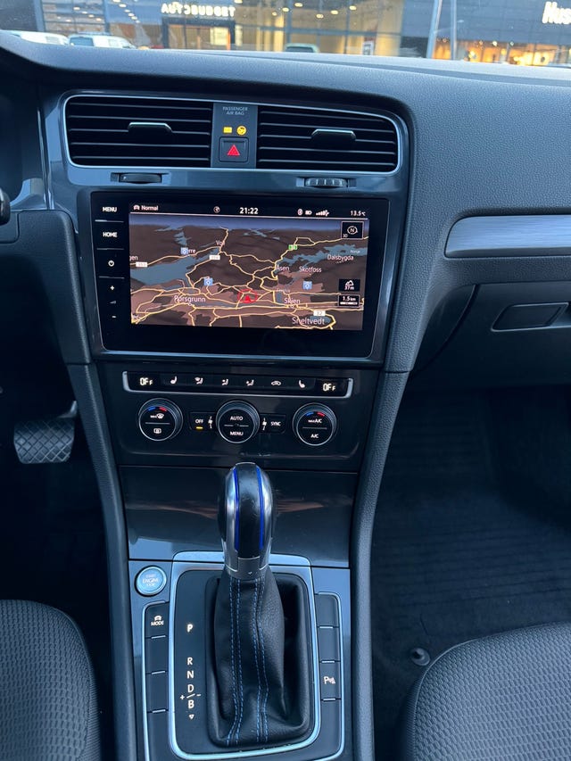 2019 VOLKSWAGEN GOLF - 13