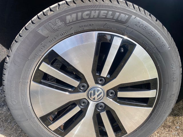 2019 VOLKSWAGEN GOLF - 26