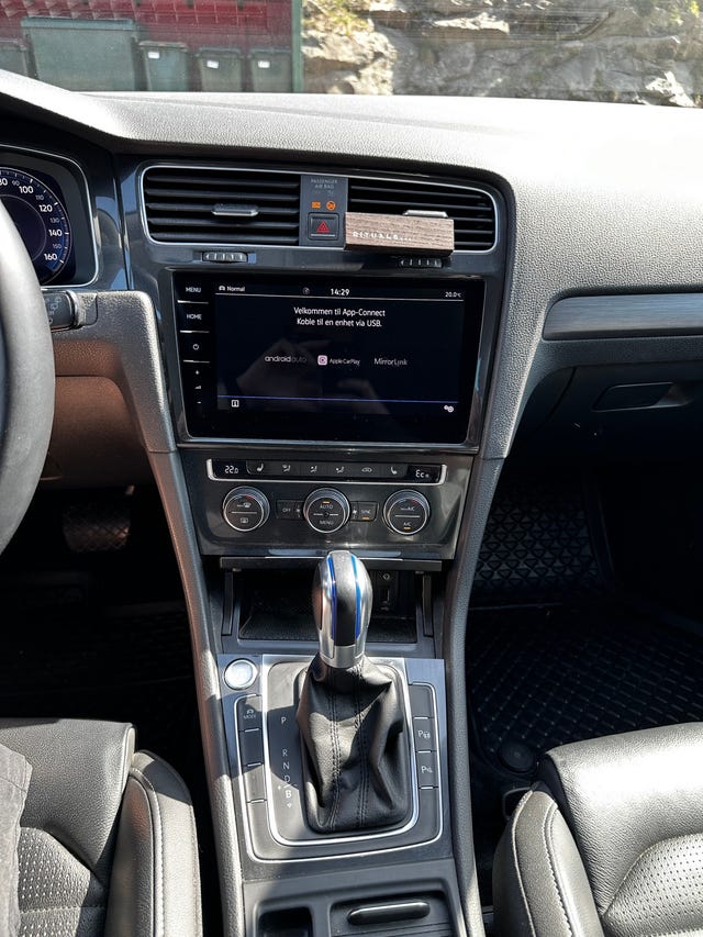 2018 VOLKSWAGEN GOLF - 16