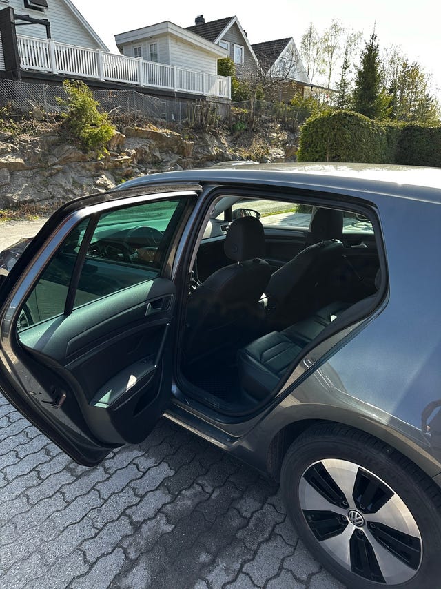 2018 VOLKSWAGEN GOLF - 9